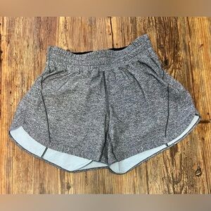 LuLuLemon Track That 5in. Shorts with Liner, Size 6, Graphite Grey/White - EUC